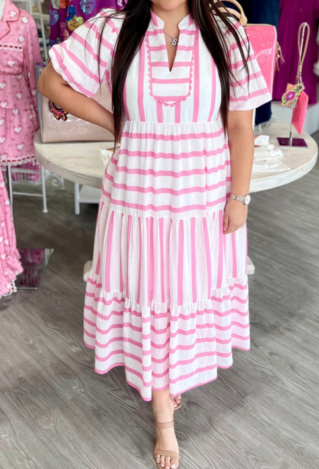 Plus size: Pink Stripe V Neck Puff Sleeve dress